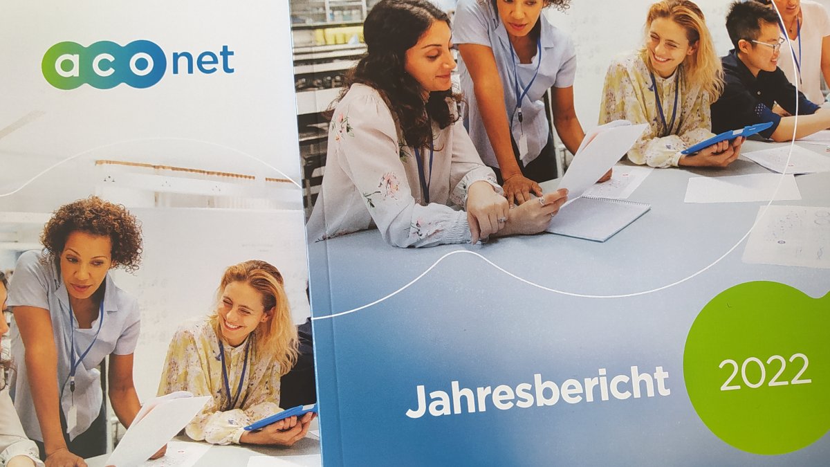 Artikel im Aconet Jahresbericht